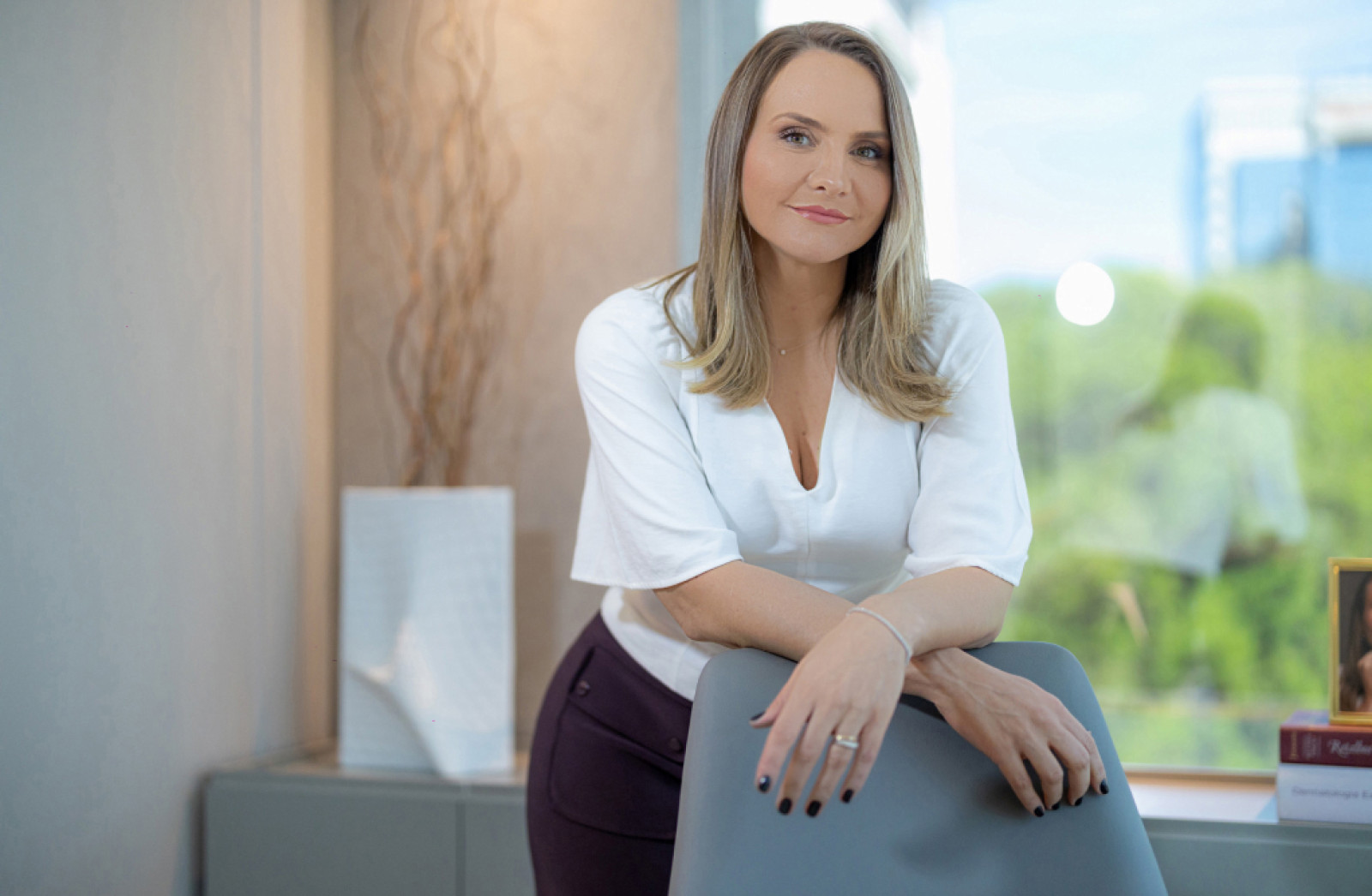 Foto da Dra. Cecília Scheid